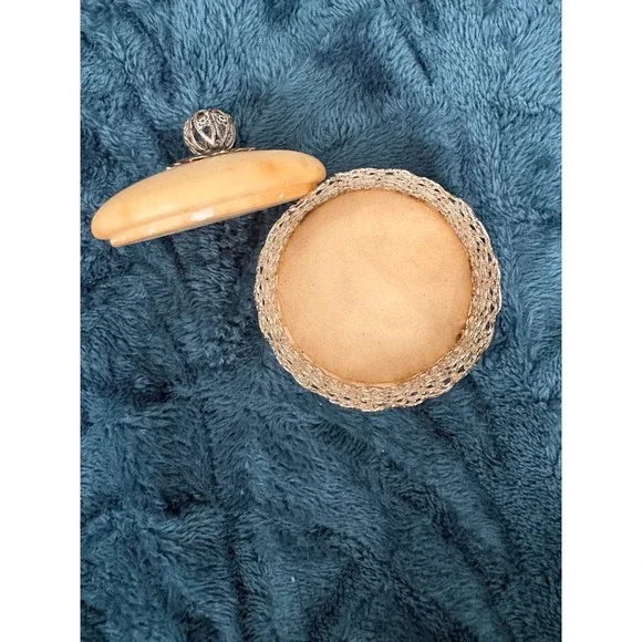 Vintage Alabaster Stone Trinket Box Silver Filigree Metal Lid Ornate Finial 3in - Picture 4 of 7